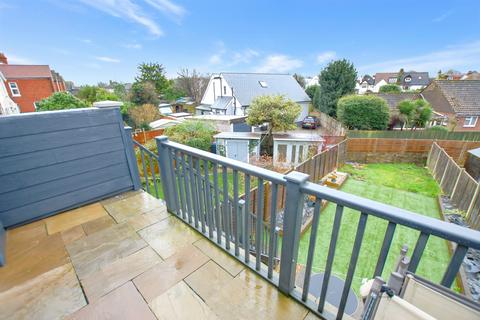 3 bedroom maisonette for sale, Seabrook Road, Hythe, CT21