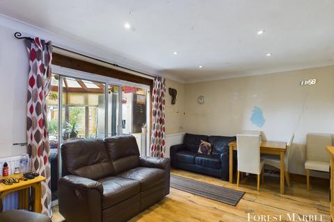 10 Linsvale Drive, Frome, BA11 2BP