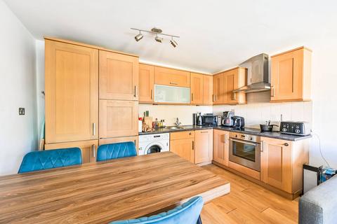 2 bedroom flat for sale - Trinity Road, Tooting Bec, London, SW17