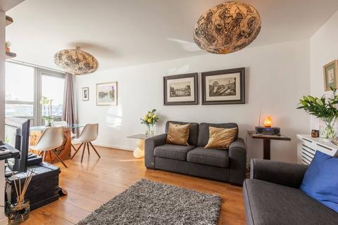 1 bedroom flat for sale - New Park Road, Brixton, London, SW2