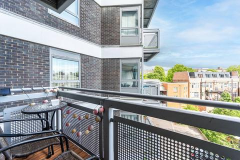 1 bedroom flat for sale, New Park Road, Brixton, London, SW2