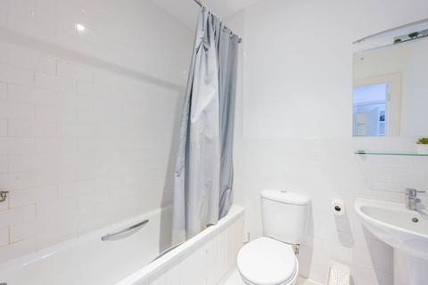 1 bedroom flat for sale - McCabe Court, Canning Town, London, E16