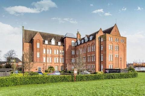 2 bedroom apartment for sale - Salisbury Close, Crewe, Cheshire, CW2