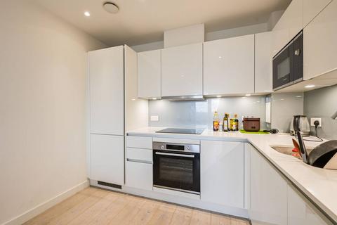 2 bedroom flat for sale, City North Place, Finsbury Park, London, N4