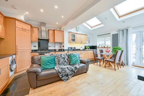 75 Drayton Bridge Road, London, W7 1ER
