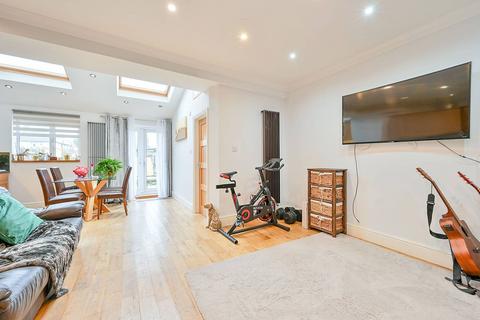 75 Drayton Bridge Road, London, W7 1ER