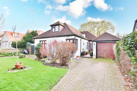 5 bedroom detached house for sale, Cotsford Avenue, New Malden