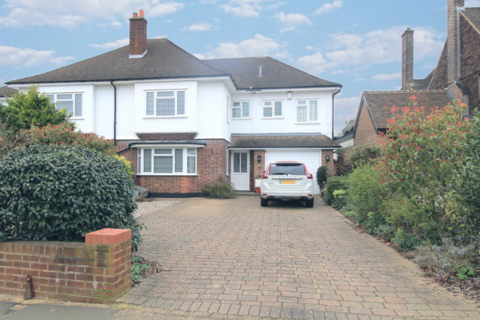 4 bedroom semi-detached house for sale, Holden Way, Upminster RM14