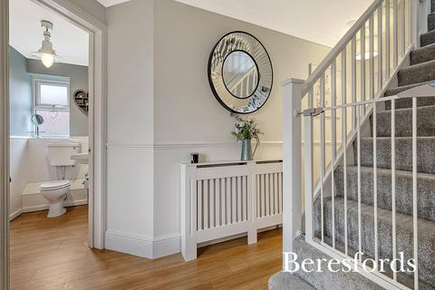 4 Chorley Close, Langdon Hills, Basildon, SS16 6ST