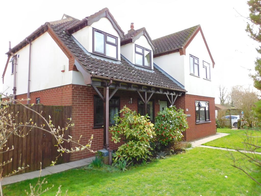 29 West Drove South, Gedney Hill PE12 4 bed detached house for sale £
