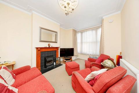 5 bedroom terraced house for sale, St Thomas's Road, Finsbury Park, London, N4