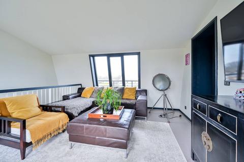 2 bedroom flat for sale, Princess Court, Rotherhithe, London, SE16