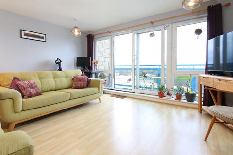1/14 Hawkhill Close, Edinburgh, EH7 6AB