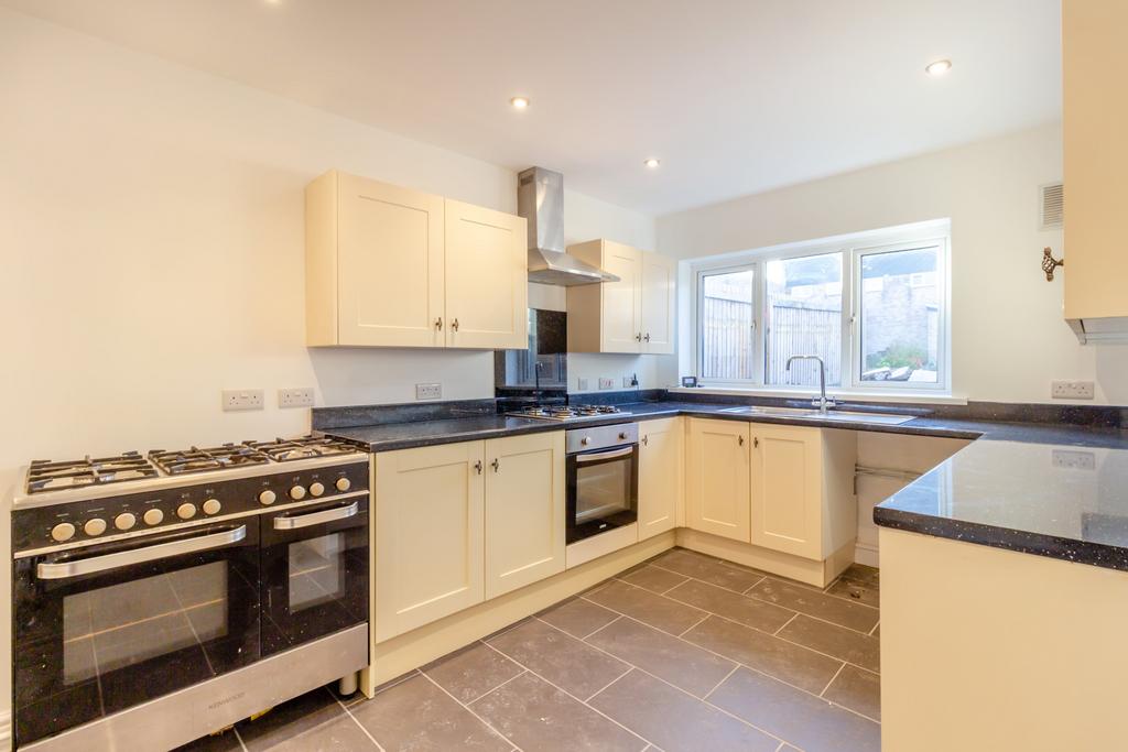Dan Y Deri, Abergavenny 3 bed terraced house for sale £225,000