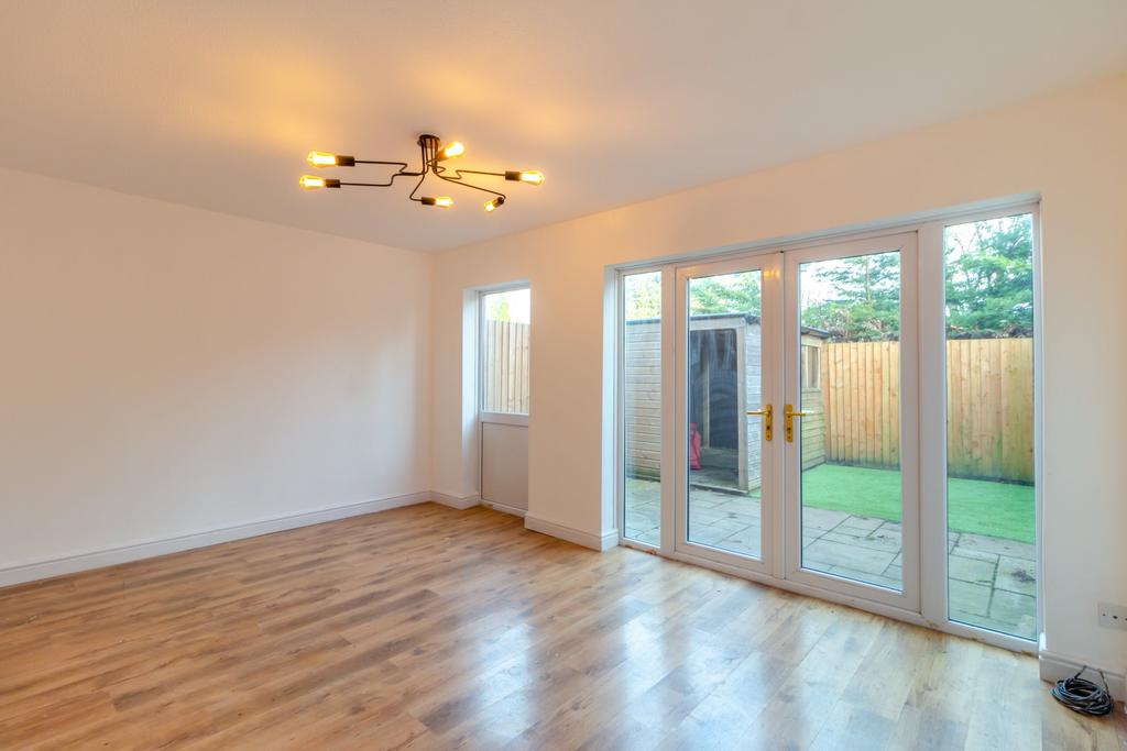 Dan Y Deri, Abergavenny 3 bed terraced house for sale £225,000