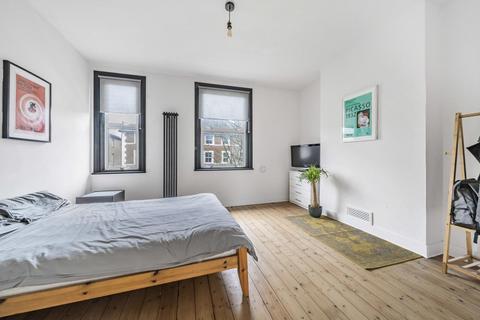 44 Churchfields Road, Beckenham, BR3 4QW