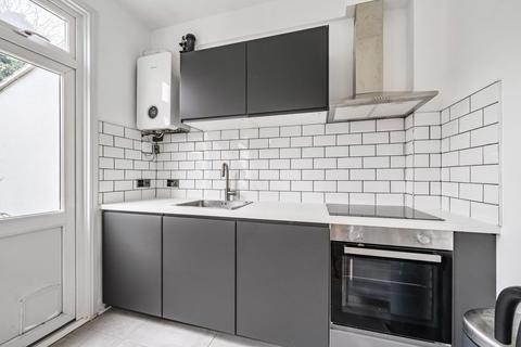 44 Churchfields Road, Beckenham, BR3 4QW