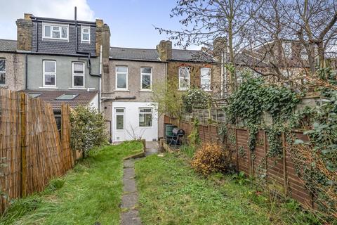 44 Churchfields Road, Beckenham, BR3 4QW