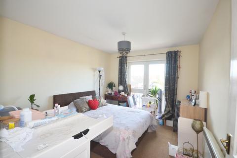 2 bedroom flat for sale, Station Road, Desborough, NN14