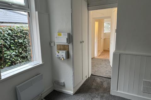 Flat to rent, Station Road, Kings Norton B30