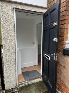 Flat to rent, Station Road, Kings Norton B30