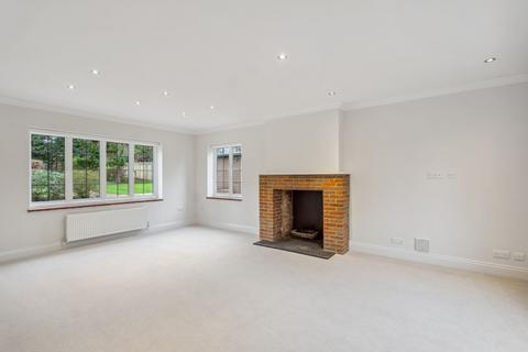 5 bedroom detached house to rent - Chiltern Hills Road, Beaconsfield, HP9