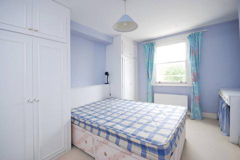 2 bedroom flat for sale, Abbey Road, St John's Wood, London, NW8