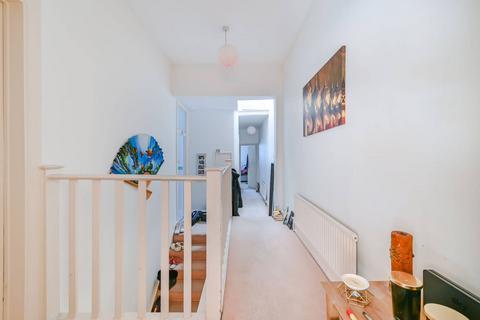 2 bedroom maisonette for sale, Ribblesdale Road, Furzedown, London, SW16