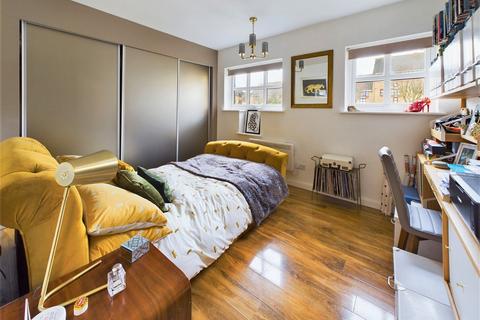 3 bedroom ground floor flat for sale, Emerald Quay, Shoreham Beach