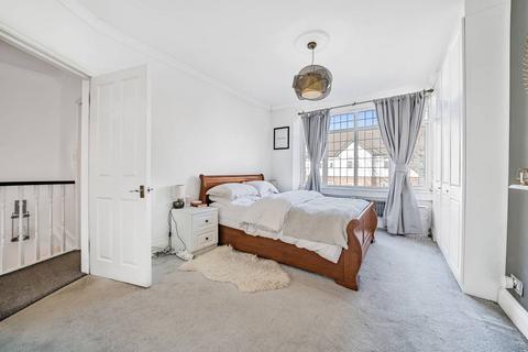 26 Ethelbert Road, London, SW20 8QE