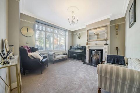 26 Ethelbert Road, London, SW20 8QE