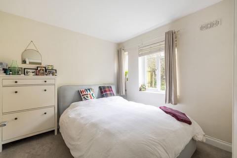 99 Tillingdown Hill, Caterham, CR3 6QP
