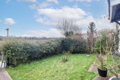 99 Tillingdown Hill, Caterham, CR3 6QP