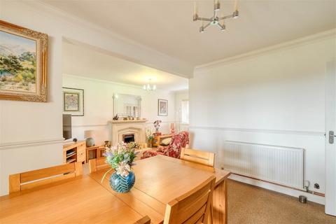 4 bedroom detached house for sale, Evesham Road, Astwood Bank B96 6DY