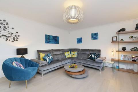 6 Beech Path, East Calder, Livingston, EH53 0FR