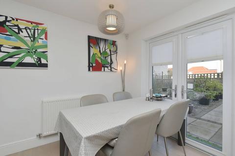 6 Beech Path, East Calder, Livingston, EH53 0FR