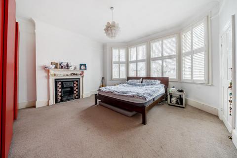 38 Inchmery Road, London, SE6 2NE