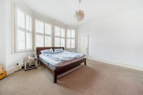 38 Inchmery Road, London, SE6 2NE