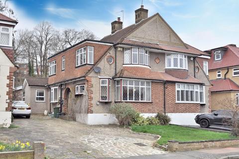 4 bedroom semi-detached house for sale, Courtfield Rise, West Wickham BR4