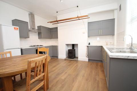 4 bedroom terraced house to rent - Methley Place, Leeds, West Yorkshire, UK, LS7