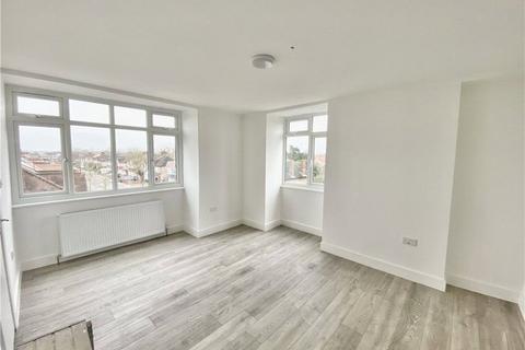 1 bedroom in a house share to rent, Percy Road, Twickenham, TW2