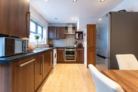 21 Bramshill Close, Birchwood, Warrington, WA3 6TY