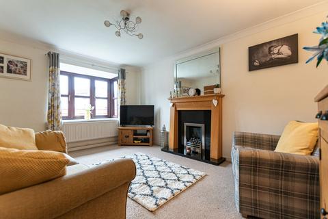 21 Bramshill Close, Birchwood, Warrington, WA3 6TY