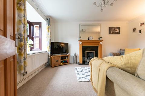 21 Bramshill Close, Birchwood, Warrington, WA3 6TY