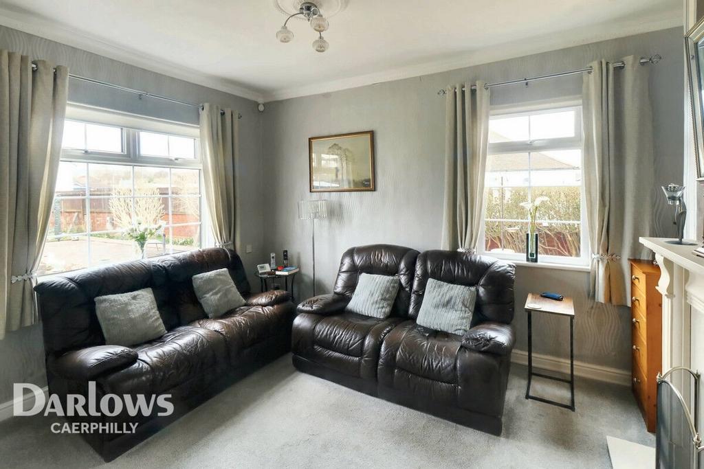 Parc Avenue, Caerphilly 3 bed semidetached house for sale £280,000