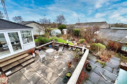 10 Aitken Drive, Beith, KA15 2ER