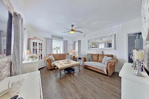 undefined, Willow Tree Close, Beltinge, Herne Bay, CT6 6PA