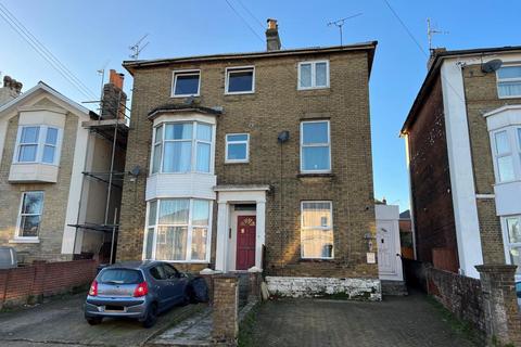 1 bedroom flat for sale, Flat 4, Victoria Lodge, 71 Monkton Street, Ryde, Isle Of Wight