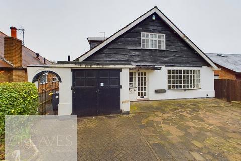 4 bedroom chalet for sale, Kirk Road, Mapperley, Nottingham