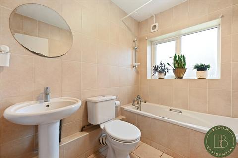 2 bedroom apartment for sale, Ray Court, Ray Gardens, Stanmore, Hertfordshire, HA7